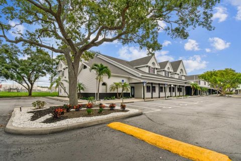 Immobilier commercial à louer à Largo, Floride: 3396.88 m2 № 2415269 - photo 29