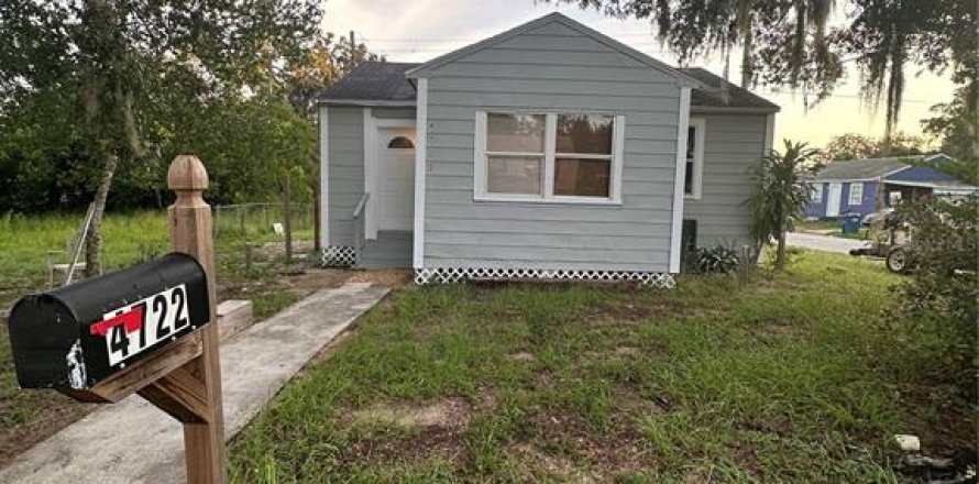 House in Sebring, Florida 2 bedrooms, 77.02 sq.m. № 1883317