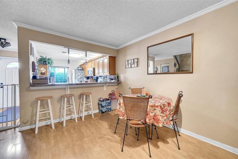 Condo in Deerfield Beach, Florida, 2 bedrooms  № 2173151 - photo 13