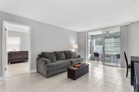 Copropriété à vendre à Sunrise, Floride: 1 chambre, 69.31 m2 № 2386962 - photo 5