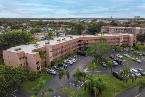 Copropriété à vendre à Sunrise, Floride: 1 chambre, 69.31 m2 № 2386962 - photo 13