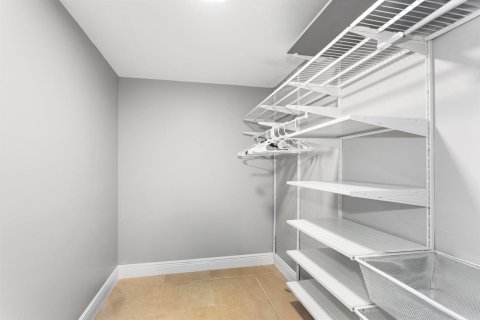 Copropriété à vendre à Sunrise, Floride: 1 chambre, 69.31 m2 № 2386962 - photo 11