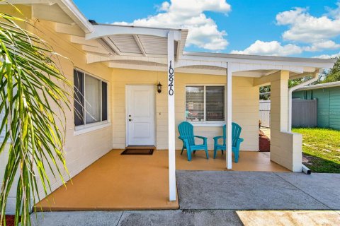 Casa en venta en Saint Petersburg, Florida, 3 dormitorios, 118.91 m2 № 2386663 - foto 2