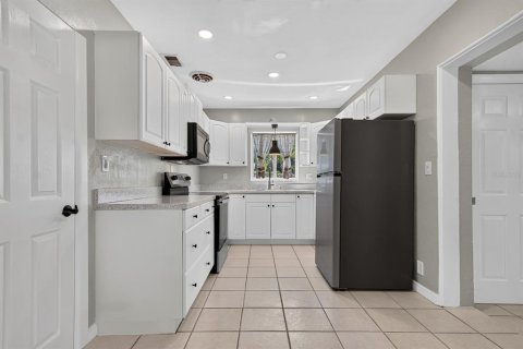 Casa en venta en Saint Petersburg, Florida, 3 dormitorios, 118.91 m2 № 2386663 - foto 10