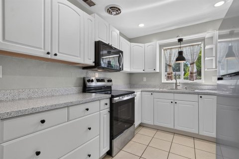 Casa en venta en Saint Petersburg, Florida, 3 dormitorios, 118.91 m2 № 2386663 - foto 12