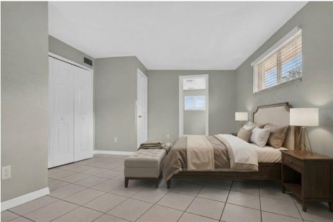 Casa en venta en Saint Petersburg, Florida, 3 dormitorios, 118.91 m2 № 2386663 - foto 18