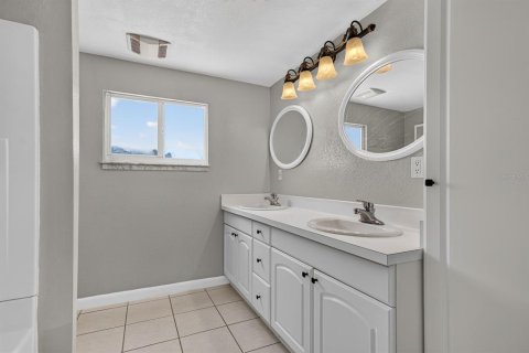 Casa en venta en Saint Petersburg, Florida, 3 dormitorios, 118.91 m2 № 2386663 - foto 20