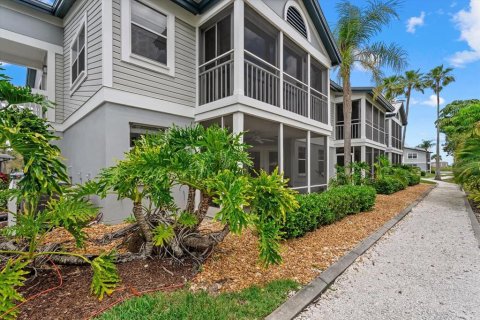 Condo in Sarasota, Florida, 2 bedrooms  № 2095142 - photo 12