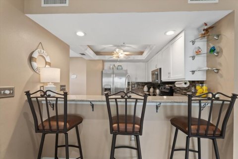 Condo in Sarasota, Florida, 2 bedrooms  № 2095142 - photo 17
