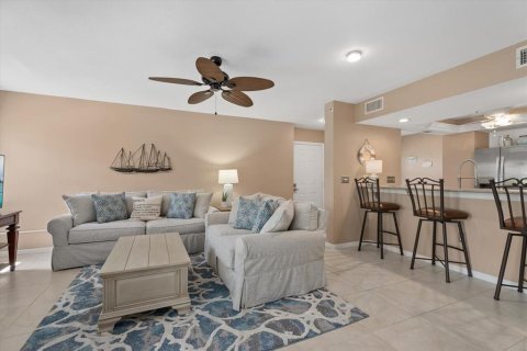 Condo in Sarasota, Florida, 2 bedrooms  № 2095142 - photo 16