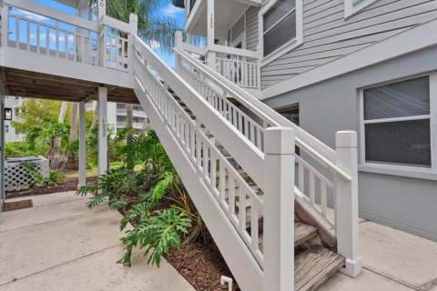 Condo in Sarasota, Florida, 2 bedrooms  № 2095142 - photo 9