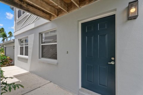 Condo in Sarasota, Florida, 2 bedrooms  № 2095142 - photo 8