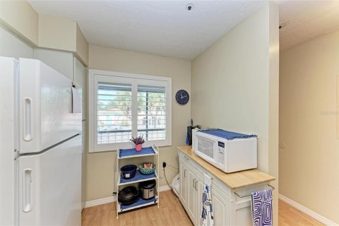 Купить кондоминиум в Сарасота, Флорида 7 комнат, 89м2, № 1900308 - фото 18