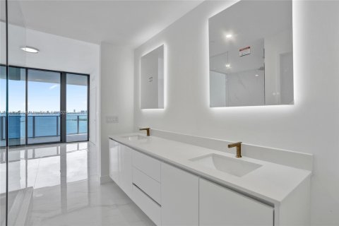 Купить кондоминиум в Майами, Флорида 3 спальни, 152.27м2, № 1942170 - фото 15