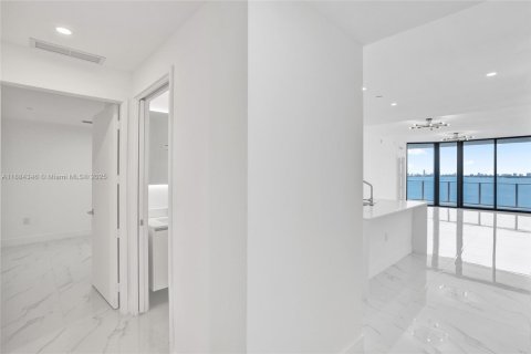 Купить кондоминиум в Майами, Флорида 3 спальни, 152.27м2, № 1942170 - фото 20