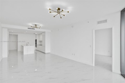 Купить кондоминиум в Майами, Флорида 3 спальни, 152.27м2, № 1942170 - фото 18