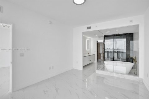 Купить кондоминиум в Майами, Флорида 3 спальни, 152.27м2, № 1942170 - фото 7