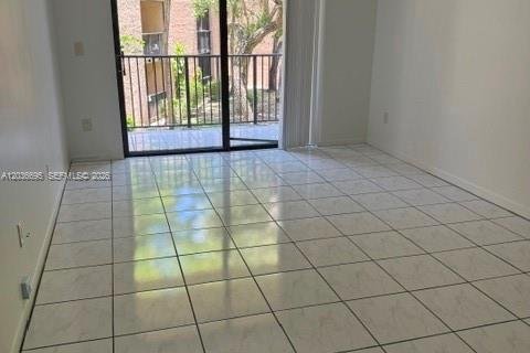 Condominio en venta en Miami, Florida, 1 dormitorio, 57.04 m2 № 2085008 - foto 5