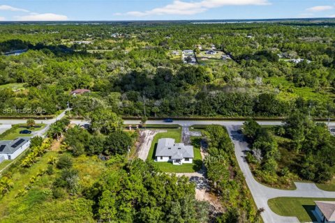 Casa en venta en Naples, Florida, 3 dormitorios, 141.12 m2 № 1983884 - foto 27