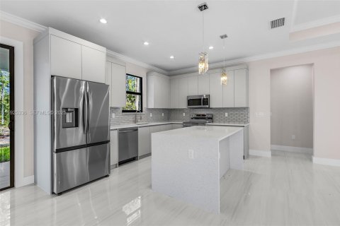 Casa en venta en Naples, Florida, 3 dormitorios, 141.12 m2 № 1983884 - foto 9