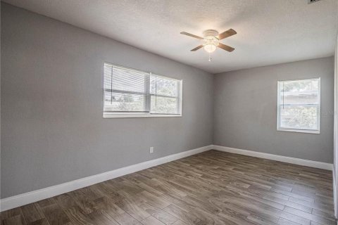 Casa en alquiler en Winter Haven, Florida, 3 dormitorios, 135.27 m2 № 2117094 - foto 11