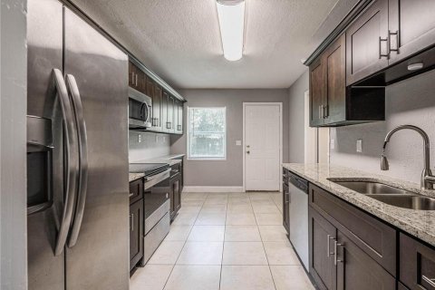 Casa en alquiler en Winter Haven, Florida, 3 dormitorios, 135.27 m2 № 2117094 - foto 6