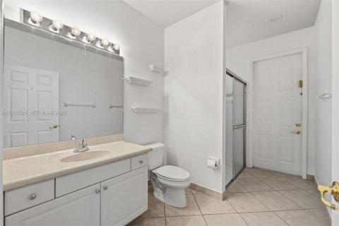 House in Miramar, Florida 4 bedrooms, 254.55 sq.m. № 2023678 - photo 22