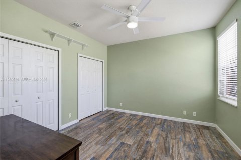 House in Miramar, Florida 4 bedrooms, 254.55 sq.m. № 2023678 - photo 20