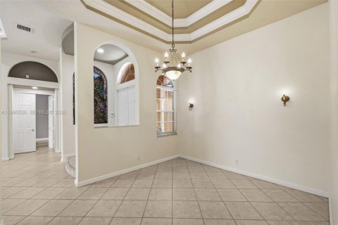 House in Miramar, Florida 4 bedrooms, 254.55 sq.m. № 2023678 - photo 7