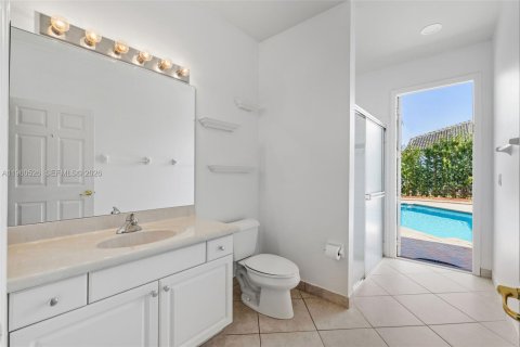 House in Miramar, Florida 4 bedrooms, 254.55 sq.m. № 2023678 - photo 25