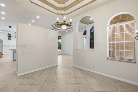 House in Miramar, Florida 4 bedrooms, 254.55 sq.m. № 2023678 - photo 6