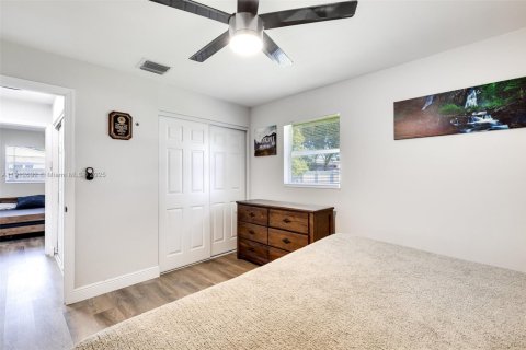 House in Palm Beach Gardens, Florida 3 bedrooms, 85.28 sq.m. № 1970416 - photo 16