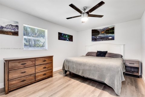 House in Palm Beach Gardens, Florida 3 bedrooms, 85.28 sq.m. № 1970416 - photo 15