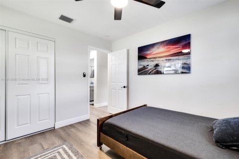 House in Palm Beach Gardens, Florida 3 bedrooms, 85.28 sq.m. № 1970416 - photo 19