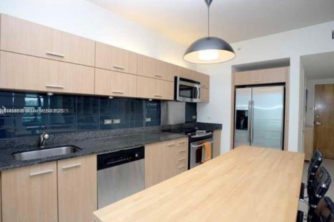 Copropriété à louer à Miami, Floride: 2 chambres, 85.47 m2 № 1941055 - photo 3