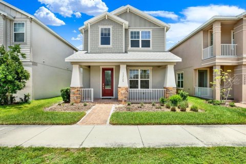 House in Odessa, Florida 4 bedrooms, 217.21 sq.m. № 2223356 - photo 2