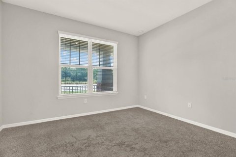 House in Odessa, Florida 4 bedrooms, 217.21 sq.m. № 2223356 - photo 7