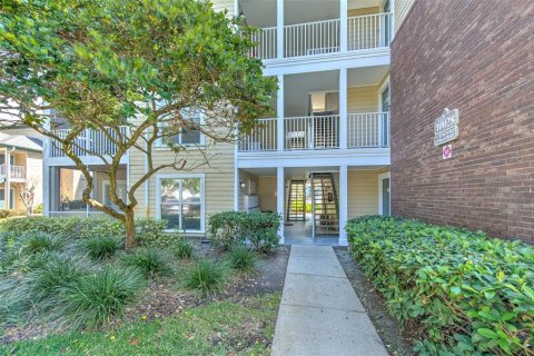 Condo in Tampa, Florida, 1 bedroom № 2102177 - photo 2