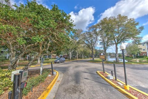 Condo in Tampa, Florida, 1 bedroom № 2102177 - photo 26