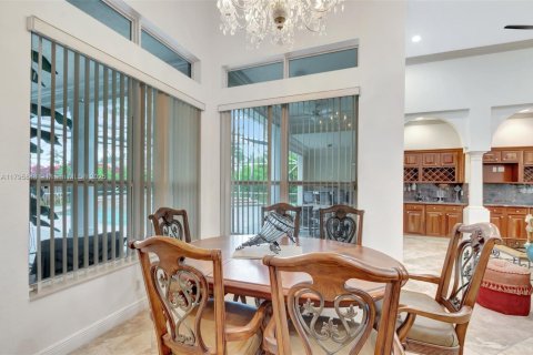 House in Wellington, Florida 5 bedrooms, 381.36 sq.m. № 1738218 - photo 22