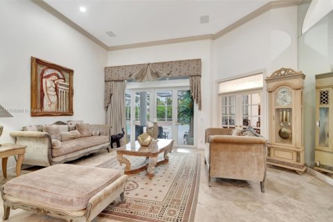 House in Wellington, Florida 5 bedrooms, 381.36 sq.m. № 1738218 - photo 8