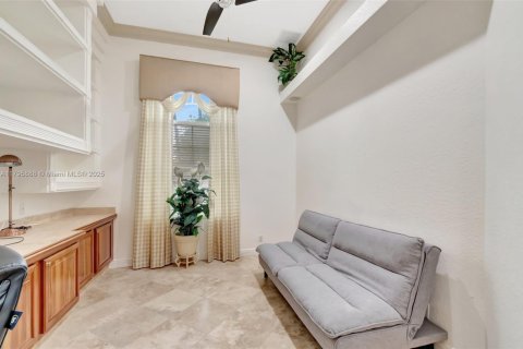 House in Wellington, Florida 5 bedrooms, 381.36 sq.m. № 1738218 - photo 27
