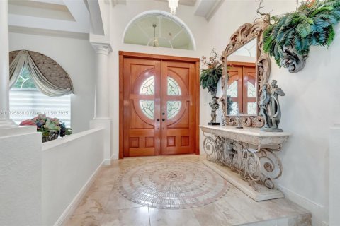 House in Wellington, Florida 5 bedrooms, 381.36 sq.m. № 1738218 - photo 9