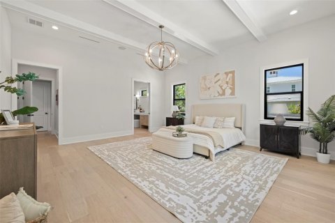 House in Tampa, Florida 5 bedrooms, 480.3 sq.m. № 1658490 - photo 27