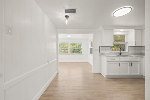 Casa en venta en New Port Richey, Florida, 2 dormitorios, 84.36 m2 № 1834845 - foto 10