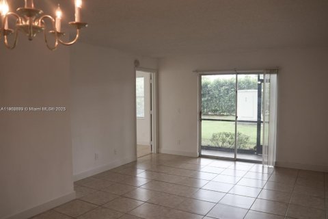 Copropriété à louer à Pembroke Pines, Floride: 2 chambres, 84.91 m2 № 1954707 - photo 22