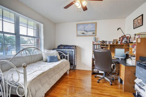 Villa ou maison à vendre à Pembroke Pines, Floride: 5 chambres, 263.75 m2 № 1933548 - photo 26