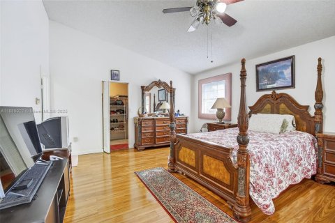 Villa ou maison à vendre à Pembroke Pines, Floride: 5 chambres, 263.75 m2 № 1933548 - photo 18