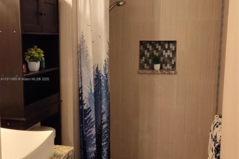 Villa ou maison à louer à Royal Palm Beach, Floride: 3 chambres, 134.15 m2 № 1966805 - photo 24