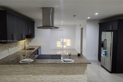 Villa ou maison à louer à Royal Palm Beach, Floride: 3 chambres, 134.15 m2 № 1966805 - photo 20